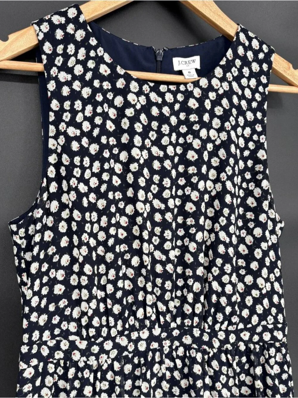 J.Crew Women's Floral Printed Tiered Midi Dress 8 Navy White Ditsy Spring Preppy - Picture 2 of 8